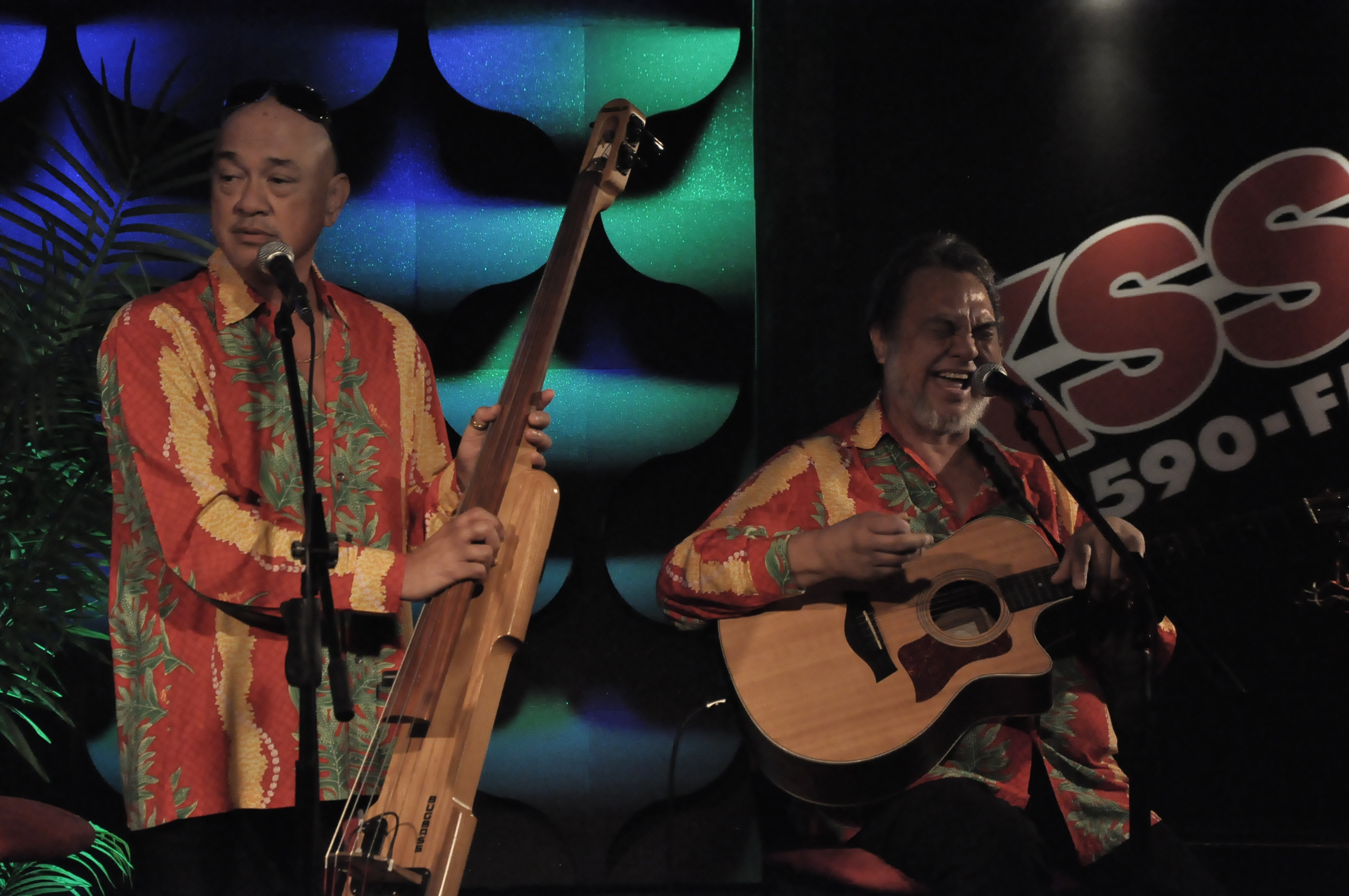 Robert and Roland Cazimero of The Brothers Cazimero performing together at thehall.tv studio in Honolulu, 2009