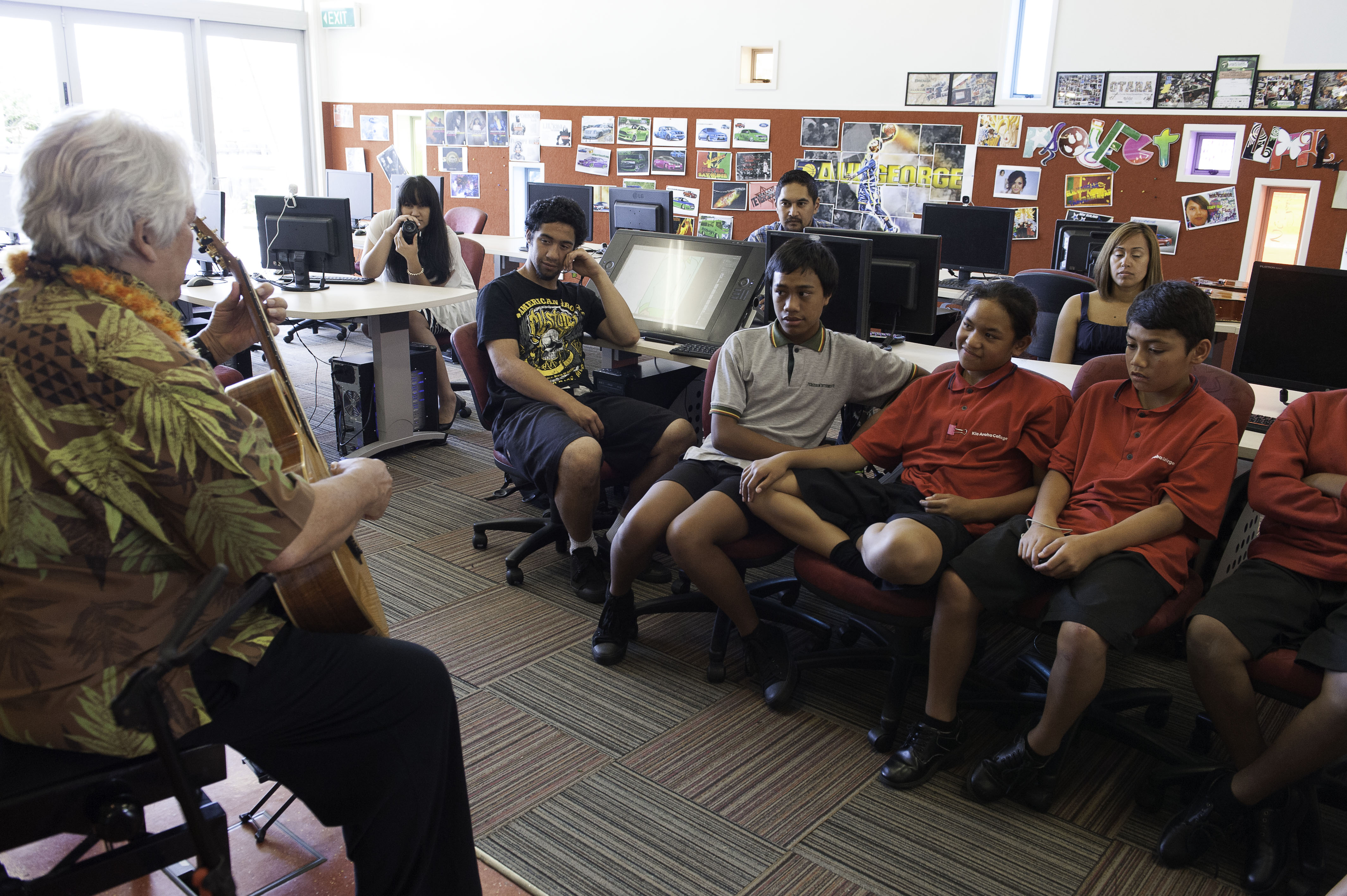 Keola Beamer and Moana Beamer during a 2014 visit to the High Tech Youth Network in New Zealand